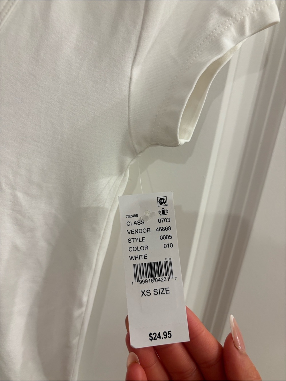 NWT PacSun Your Favorite Lucy Deep V Short Sleeve Top - Picture 3 of 4
